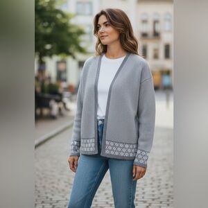 Laurence Odie Knitwear Geelong Lambswool Cardigan Gray Made in Scotland Medium